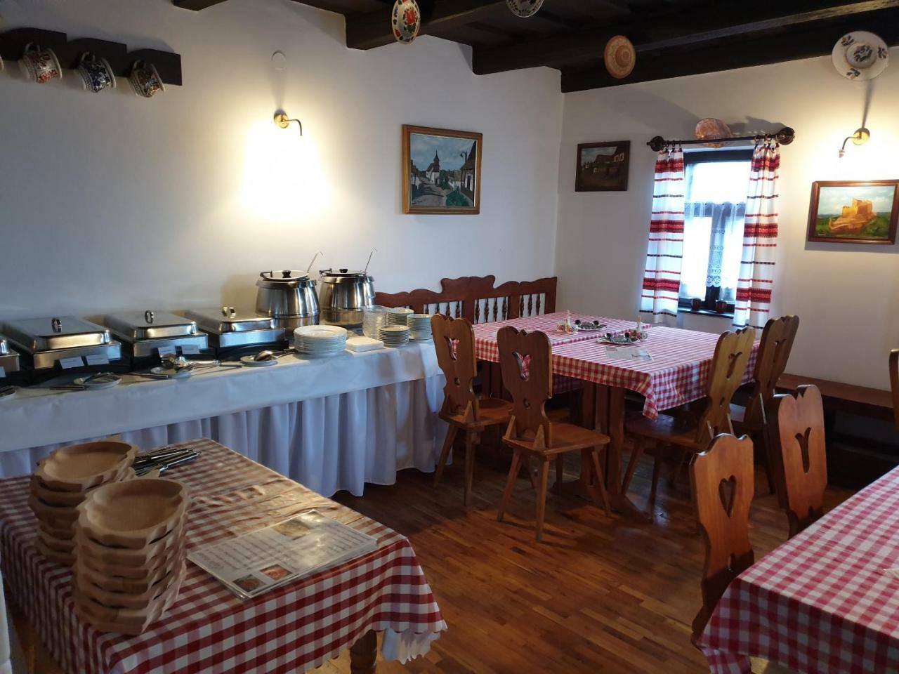 Kemences Porta Hotel Hollókő Екстериор снимка